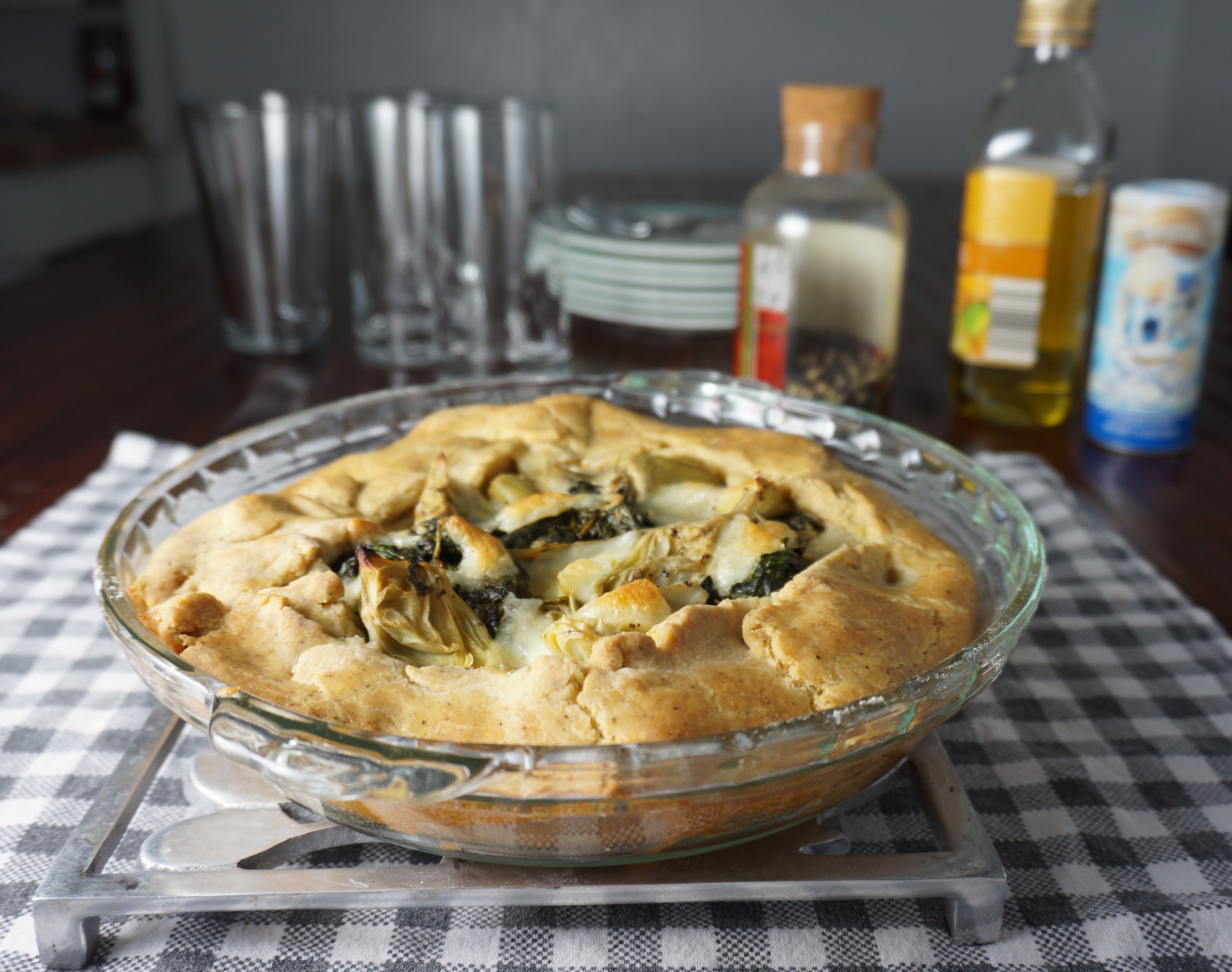 Savory pie - spinach, artichoke and mozzarella